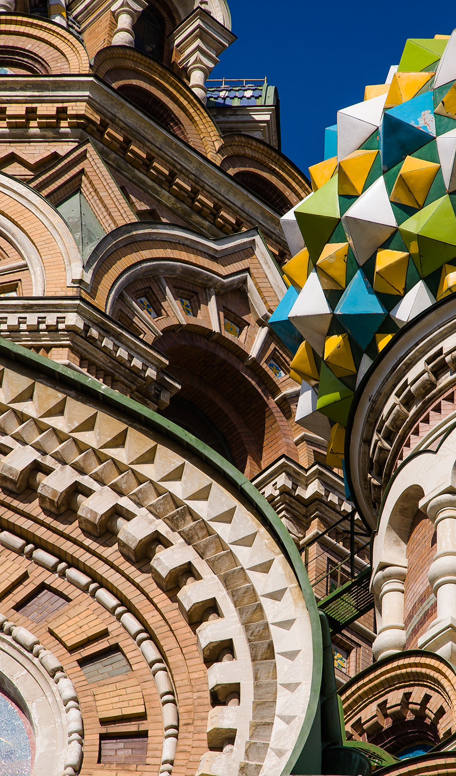 Few Colors Among Grey